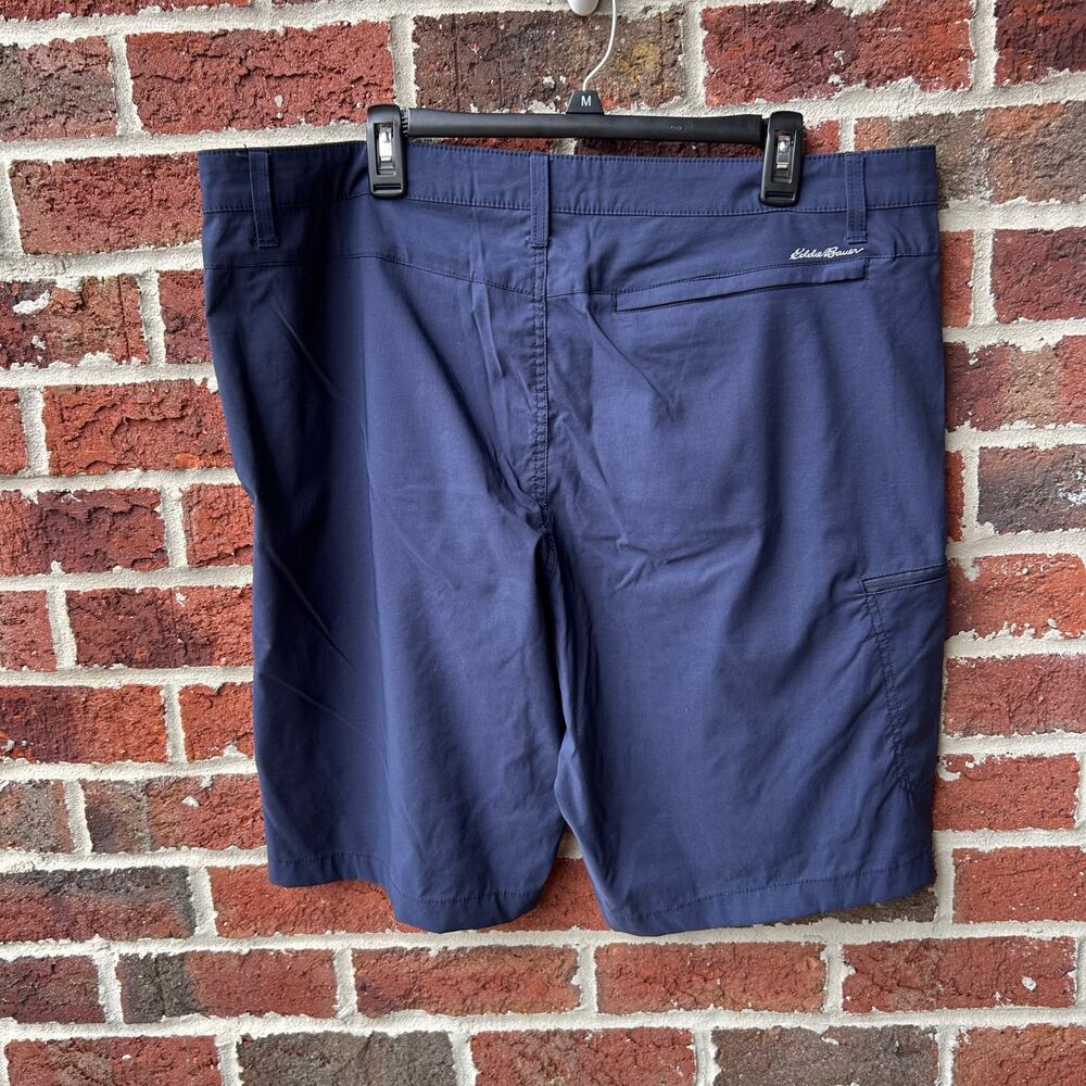 Eddie Bauer Navy Blue Athletic Shorts Men’s Size 40 - Picture 2 of 4
